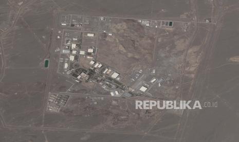  Foto satelit dari Planet Labs Inc. menunjukkan fasilitas nuklir Natanz Iran pada Rabu, 14 April 2021. Iran telah melakukan pengayaan uranium hingga 60 persen di situs Natanz.