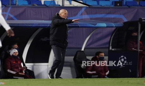  Pelatih kepala Real Madrid, Zinedine Zidane.