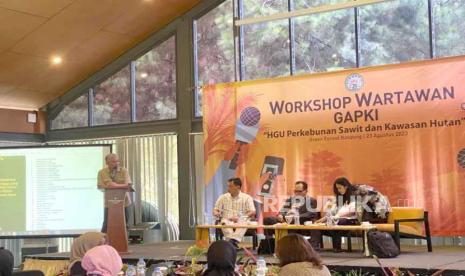 Gabungan Pengusaha Kelapa Sawit Indonesia menggelar workshop untuk awak media dengan tema HGU Perkebunan Sawit dan Kawasan Hutan yang digelar di Bandung, Jawa Barat, Rabu (23/8/2023). 