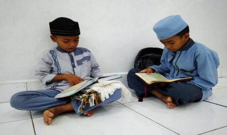 Membaca Alquran