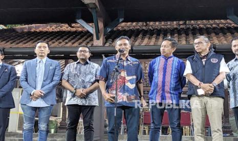 Majelis Tinggi Partai Demokrat resmi memutuskan untuk mencabut dukungan terhadap bakal calon presiden (capres) Anies Rasyid Baswedan, di kediaman Susilo Bambang Yudhoyono (SBY), Puri Cikeas, Kabupaten Bogor, Jumat (1/9/2023) malam.