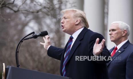 Presiden Amerika Serikat (AS), Donald Trump menolak bertanggung jawab atas insiden penyerangan Capitol .