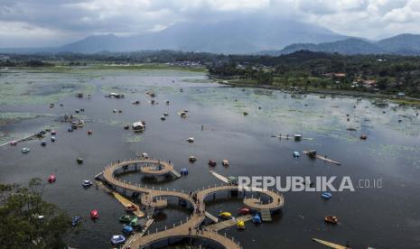 Foto udara objek wisata Situ Bagendit di Kecamatan Banyuresmi, Kabupaten Garut, Jawa Barat, (ilustrasi)