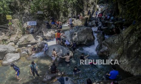 Curug Bidadari ditutup karena dianggap belum memiliki aspek legalitas yang sah (Foto: ilustrasi wisata Curug)