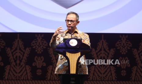 Ketua Dewan Komisioner OJK Mahendra Siregar.