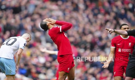 Liverpool dikalahkan Crystal Palace.