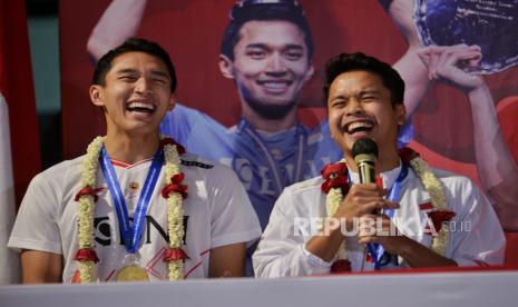 Jonatan Christie dan Anthony Sinisuka Ginting 