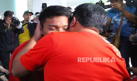 Momen kebersamaan Gubernur Jawa Barat Ridwan Kamil bersama anak sulungnya Emmeril Kahn Mumtadz (Eril). Eril hanyut terbawa arus Sungai Aare, Kota Bern, Swiss, pekan lalu.