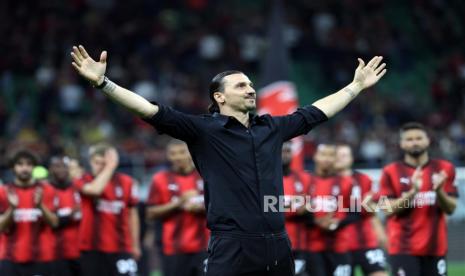 Mantan striker AC Milan, Zlatan Ibrahimovic, yang memutuskan pensiun pada akhir musim 2022/2023.