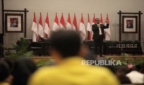 Gubernur DKI Jakarta Periode 2017-2022 Anies Baswedan menyampaikan paparan saat kuliah kebangsaan di Universitas Indonesia, Depok, Jawa Barat, Selasa (29/8/2023). Kuliah kebangsaan tersebut bertajuk Hendak Ke Mana Indonesia Kita? Gagasan, Pengalaman dan Rancangan Para Pemimpin Masa Depan.