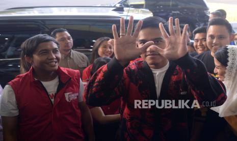 Ketua Umum PSI Kaesang Pangarep saat tiba di Kantor DPP Golkar, Jakarta, Rabu (18/10/2023). Pertemuan antara Ketua Umum Partai Golkar Airlangga Hartarto dan Ketua Umum PSI Kaesang Pangarep tersebut merupakan silahturahmi politik menjelang Pemilu dan Pilpres 2024.