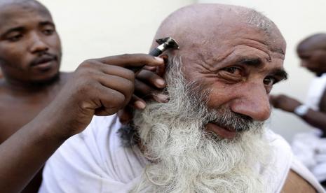 Rambut Beruban. Manusia pertama yang beruban adalah Nabi Ibrahim sebagai tanda kewibawaan. Foto: Republika.