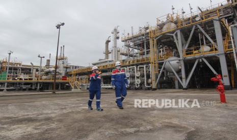 PT Kilang Pertamina Internasional (PT KPI) Refinery Unit Dumai juga menjamin kilang tetap beroperasi normal dan tetap memproduksi produk olahan kilang