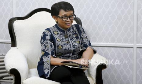  Menteri Luar Negeri Indonesia Retno Marsudi. Indonesia membahas penguatan kerja sama hukum, pertahanan dan keamanan dengan Jepang