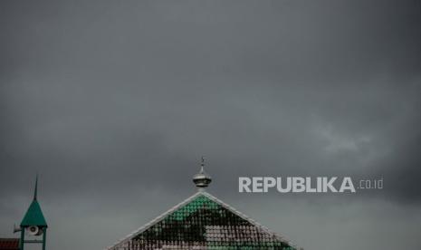 Prakiraan Cuaca Hari Ini di Jabodetabek, Didominasi Hujan Ringan dan Berawan