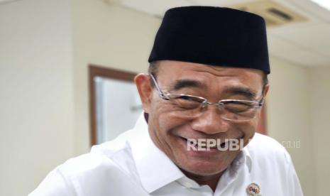 Menteri Koordinator Bidang Pembangunan Manusia dan Kebudayaan (Menko PMK) Muhadjir Effendy berkunjung ke restoran dan sekolah di Brasil demi pelajari makan siang bergizi gratis. (ilustrasi)