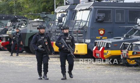 Petugas kepolisian Indonesia mengambil bagian dalam persiapan keamanan untuk pertemuan Menteri Keuangan dan Gubernur Bank Sentral G20 mendatang di Nusadua, Bali, Indonesia, 12 Juli 2022. Bali akan menjadi tuan rumah pertemuan Menteri Keuangan dan Gubernur Bank Sentral G20 dari 15 hingga 16 Juli 2022.