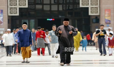 Bahaya Berdebat Perkara Khilafiyah Menurut Al Ghazali