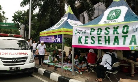 13 Posko Kesehatan disiapkan untuk peserta reuni 212. 