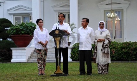  Pengumuman susunan Kabinet Kerja di Istana Merdeka, Jakarta, Ahad (26/10). (Republika/Tahta Aidilla)