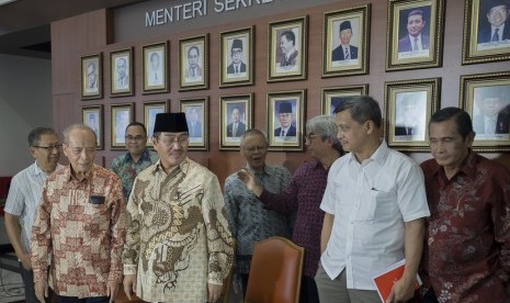 Anggota Tim Konsultatif Independen (Tim Sembilan).