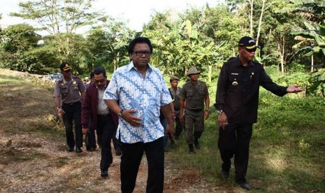 Wakil Ketua MPR Oesman Sapta melakukan kunjungan kerja dan sosialisasi Empat Pilar MPR RI di Kabupaten Melawi, Kalimantan Barat, Ahad (15/3).  (dok MPR RI)