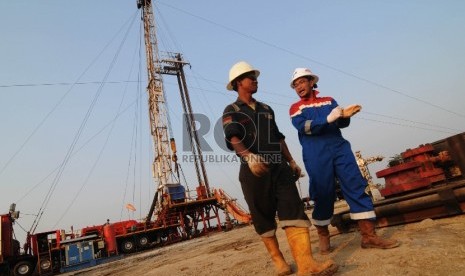 ?Petugas telah melakukan checking pengeboran minyak di kawasan cemara Indramayu PT. Pertamina EP Asset 3 Field Jatibarang, Indramayu, Jawa Barat.