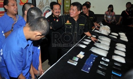   Rilis sindikat narkoba Freddy Budiman di kantor Direktorat Narkoba Bareskrim Polri, Cawang, Jakarta Timur, Selasa (21/4). (Republika/Rakhmawaty La'lang)