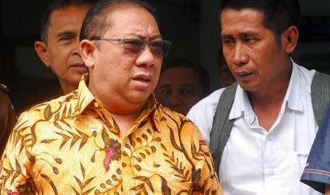 Terdakwa mantan Bupati Indramayu Irianto MS Syafiuddin alias Yance (kiri).