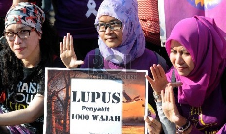 Kampanye sosialisasi penyakit lupus. Anak-anak yang mengidap lupus memerlukan pengobatan jangka panjang.