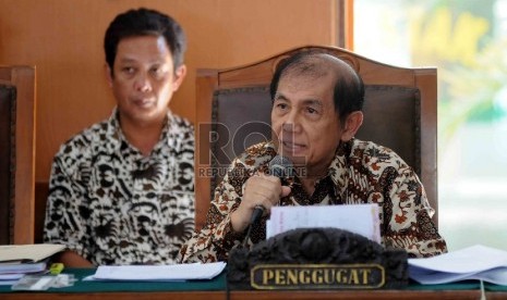 Mantan Dirjen Pajak Hadi Poernomo dalam sidang praperadilan di PN Jakarta Selatan, Jumat (22/5). (Republika/Agung Supriyanto)