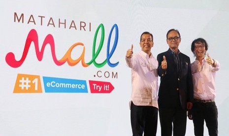  MatahariMall.com, secara resmi meluncur di Indonesia. Peluncuran diresmikan oleh Chairman MatahariMall.com Emirsyah Satar, CEO MatahariMall.com Hadi Wenas dan disaksikan oleh Ketua Kamar Dagang dan Industri Indonesia Suryo Bambang Sulisto. 