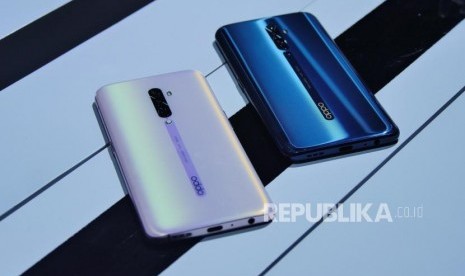 OPPO Indonesia menyatakan permintaan ponsel untuk berbagai model di merk tersebut masih cukup bagus di tengah krisis pandemik virus Covid-19 (Foto: ilustrasi ponsel OPPO)