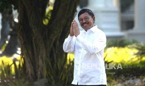 Diundang Ke Istana Kepresidenan. Politisi Partai Nasdem Johnny G. Plate tiba di Istana Kepresidenan untuk bertemu Presiden Joko Widodo, Jakarta, Selasa(22/10).