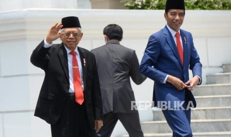 Perkenalan Kabinet Indonesia Maju. Presiden Joko Widodo dan Wapres Maruf Amin usai melantik jajaran Kabinet Indonesia Maju  di Istana Merdeka, Jakarta, Rabu (23/10).