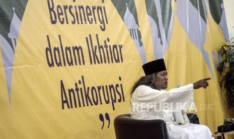 Ulama KH. Ahmad Muwafiq atau Gus Muwafiq memberikan tausiyah saat kegiatan Silaturahmi Kebangsaan dan Doa Bersama untuk Negeri beberapa waktu lalu.