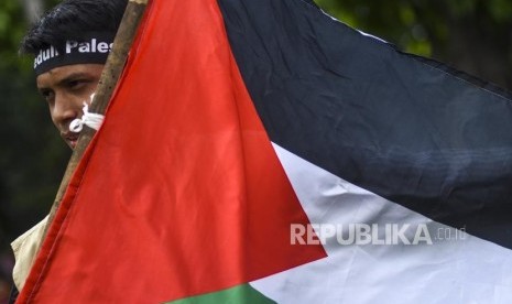 Arab Saudi Dukung Palestina Sebagai Negara Merdeka. Foto ilustrasi: Bendera Palestina