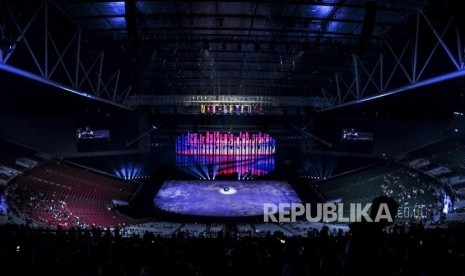 Presiden Filipina Rodrigo Duterte membuka SEA Games 2019 di Phillipine Arena, Bulacan, Filipina, Sabtu (30/11).