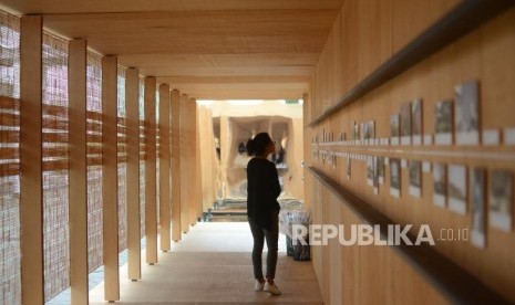 Pengunjung melihat pameran di Museum Galeri Nasional, Jakarta (Ilustrasi). Penutupan museum dan galeri dalam waktu cukup lama berpengaruh terhadap perawatan karya koleksi. 