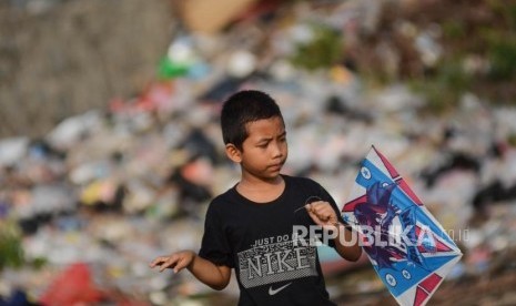 Latar Belakang Kunci Pengembangan Diri Anak Sesuai Fitrah. Foto ilustrasi anak bermain.