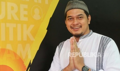 Ustaz Cholidi: Dzikir Nasional Menyelamatkan Umat. Foto Ustaz Cholidi Asadil Alam