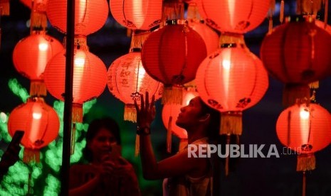 Dekorasi lampion menyemarakkan Festival Cap Go Meh (ilustrasi)