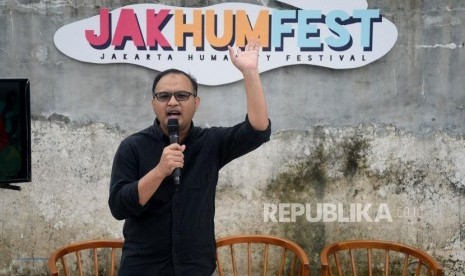 Direktur Eksekutif Dompet Dhuafa Imam Rulyawan memberikan sambutan pada pembukaan acara Jakarta Humanity Festival (Jakhunfest) 2020 di M Bloc Space, Jakarta, Ahad (26/1).