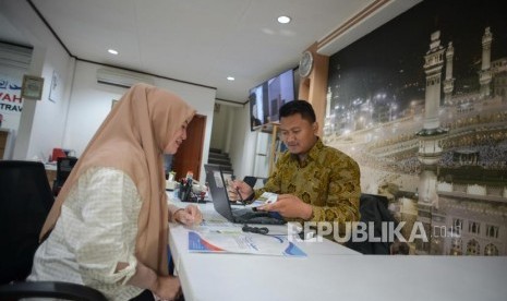 Kesthuri Keberatan Aturan Setoran Awal Umroh (ilustrasi).