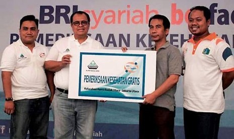  BRI Syariah (BRIS) melaksanakan kegiatan pemeriksaan kesehatan gratis di Kelurahan Rawabadak Utara Jakarta Utara.