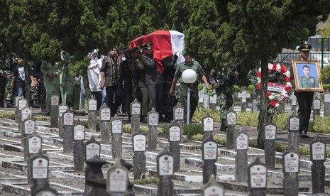 Prosesi pemakaman di Taman Makam Pahlawan Kusumanegara, Yogyakarta (ilustrasi).