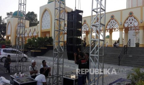  Berbagai persiapan terus dilakukan untuk pelaksanaan ajang pesona khazanah Ramadhan yang akan dipusatkan di komplek Islamic Center NTB di Kota Mataram.