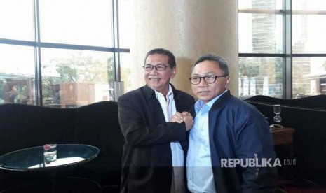 Deddy Mizwar dan Ketua Umum PAN, Zulkifli Hasan menggelar pertemuan di Hotel Trans  membahas Pilgub Jabar, Kamis (4/1).