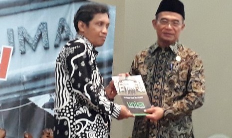 Menteri Pendidikan dan Kebudayaan Muhadjir  Effendy pada saat memberikan pengarahan pada acara Event Sejarah  berupa Seminar dengan tema  Menggali, Mengembangkan dan Menanamkan  Nilai-nilai Sejarah Pendidikan Muhammadiyah sebagai Implementasi  Penguatan Pendidikan Karakter, di Universitas Aisyiyah Yogyakarta,  Rabu (24/10).