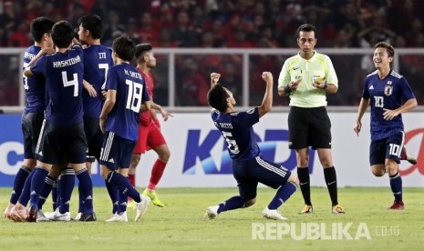   Timnas Jepang lolos ke Piala Dunia U-20 2019 setelah mengalahkan Indonesia dalam babak perempat final Piala Asia U-19 di Stadion Utama Gelora Bung Karno, Senayan, Jakarta, Ahad (28/10).